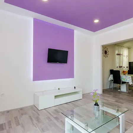 Apartment A&m
